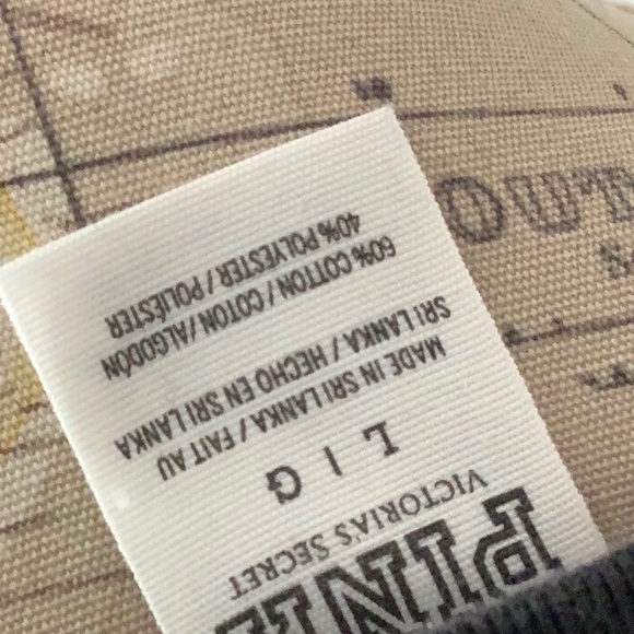 Like new VS PINK SWEATSHIRT - Picture 4 of 5